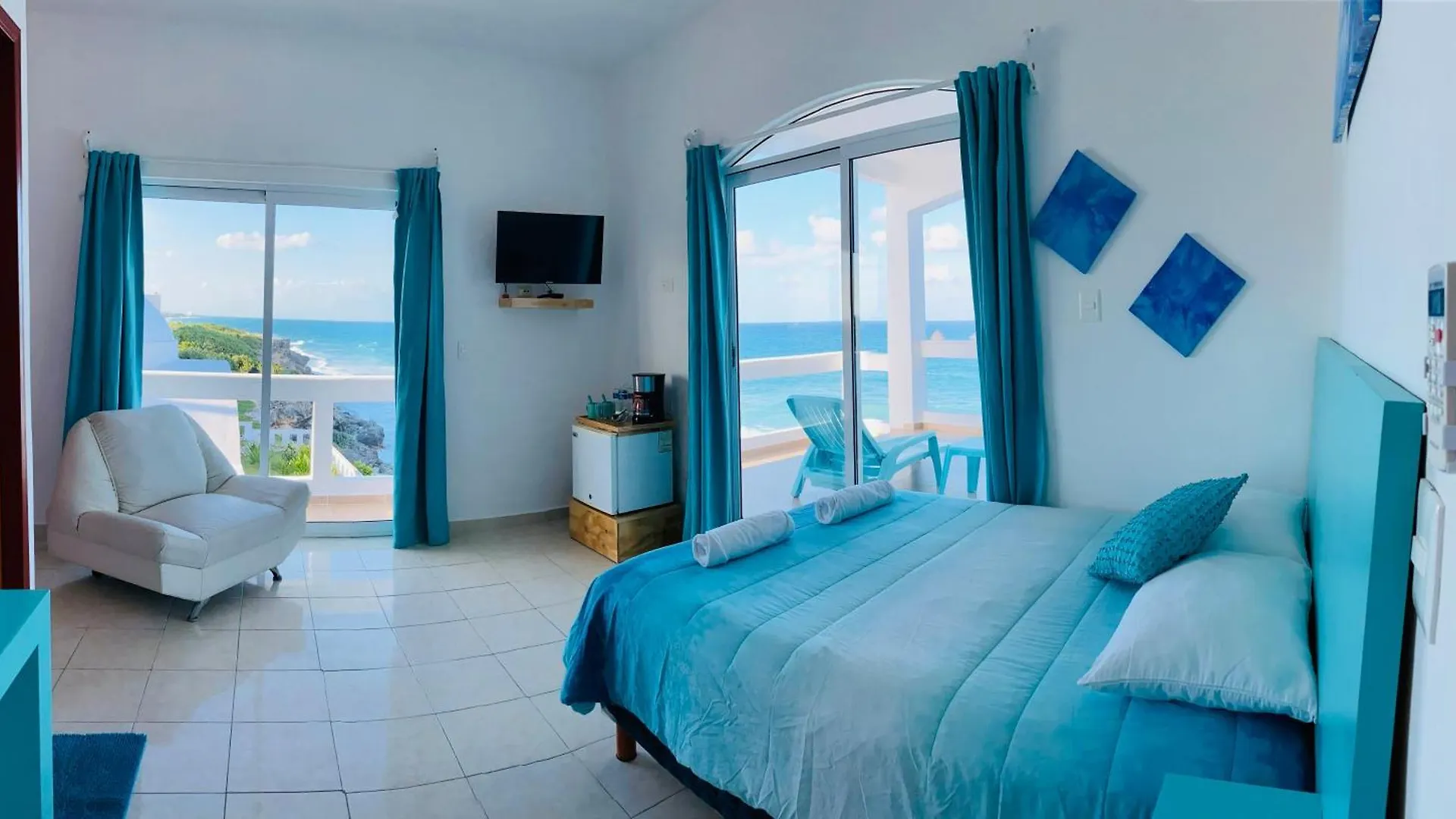 Amanecer Turquesa #7 Ocean View Aparthotel Isla Mujeres Mexico